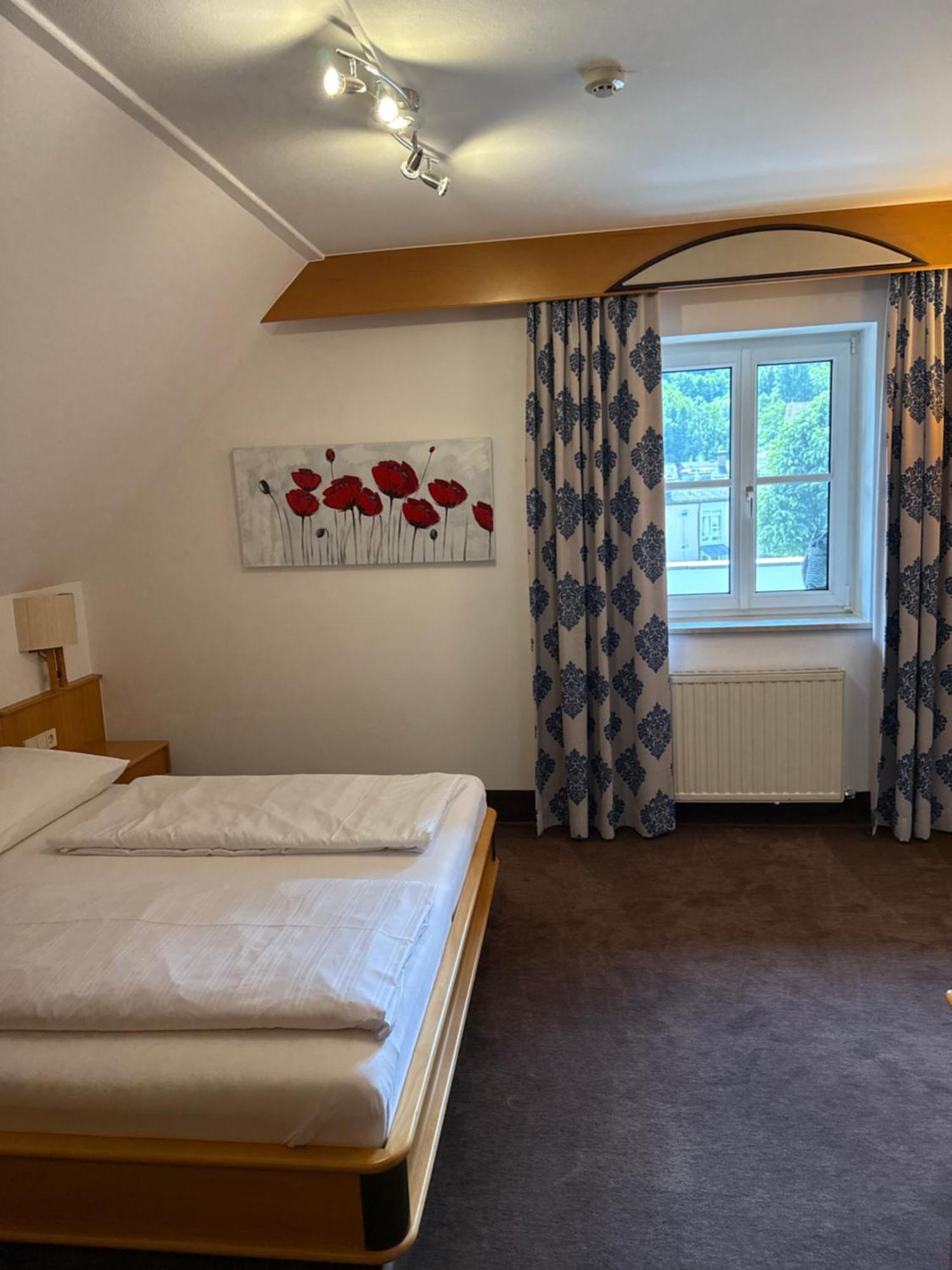 Hotel Goldenes Schiff Engelhartszell